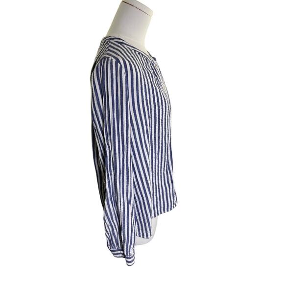 Universal Thread Striped Cotton Shirt M Blue White Button Front European Summer - Picture 2 of 9